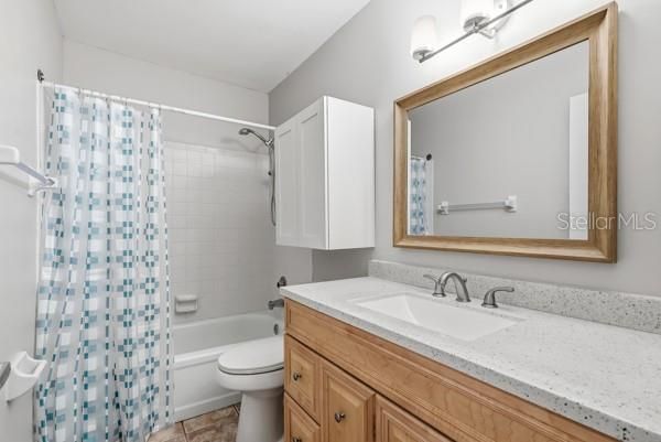 В аренду: $1,800 (2 спален, 2 ванн, 1075 Квадратных фут)