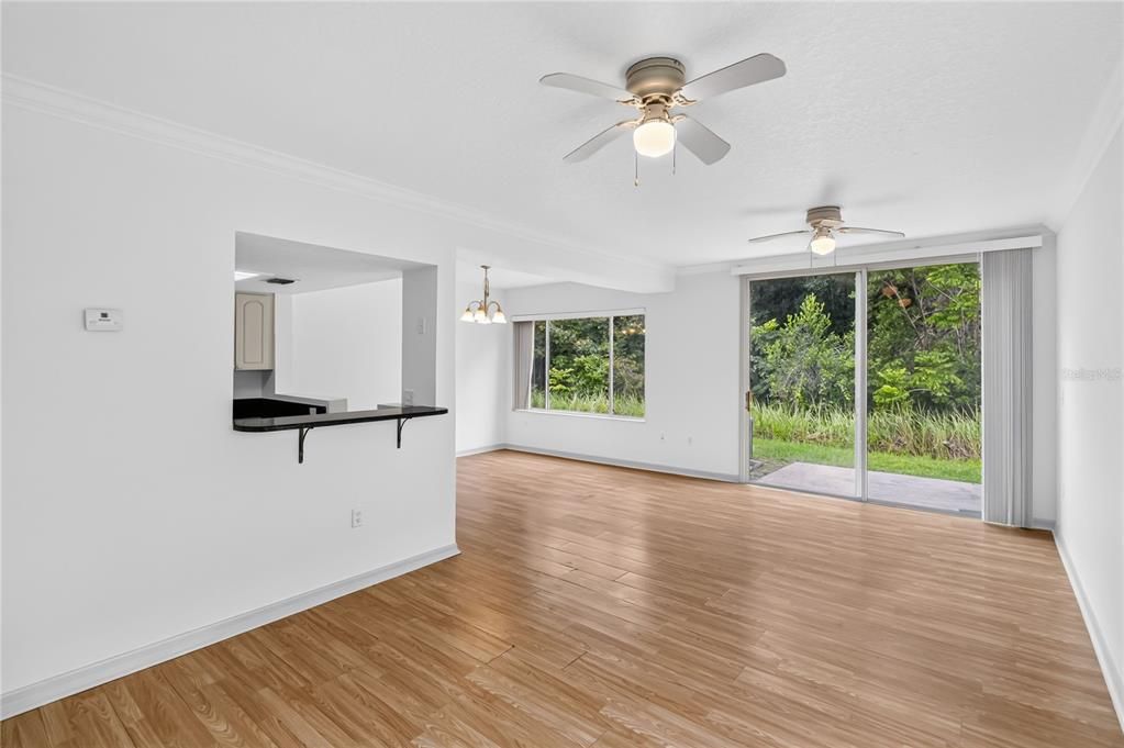For Rent: $1,450 (3 beds, 2 baths, 1401 Square Feet)