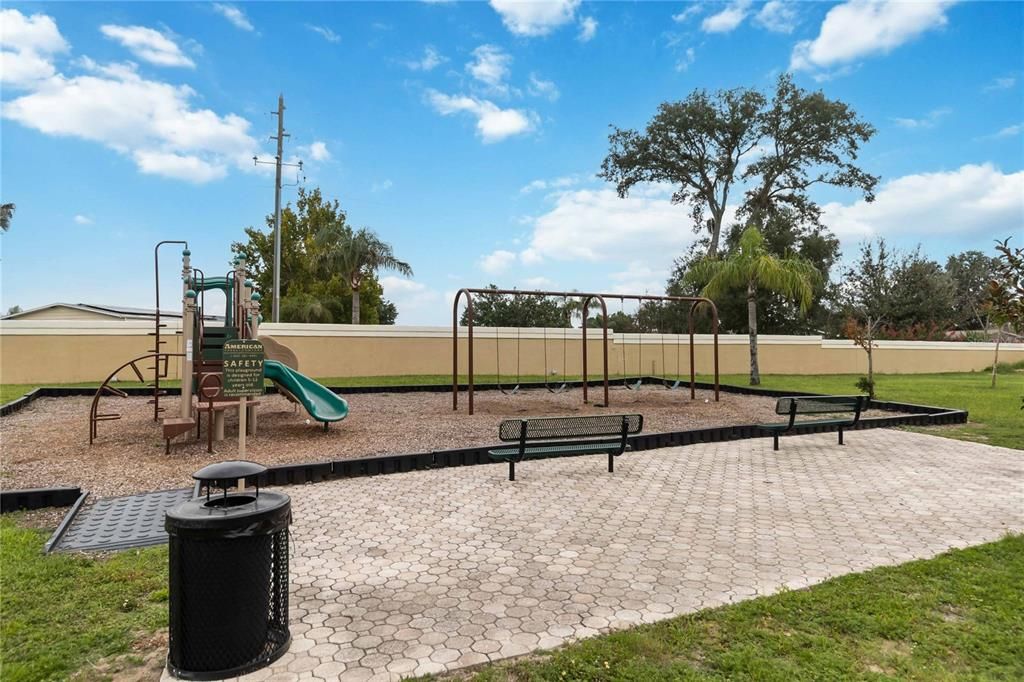 For Rent: $1,450 (3 beds, 2 baths, 1401 Square Feet)