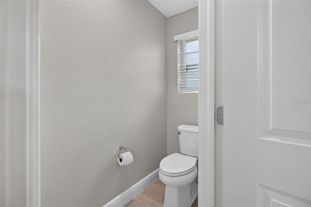 Active With Contract: $650,000 (4 beds, 2 baths, 2963 Square Feet)