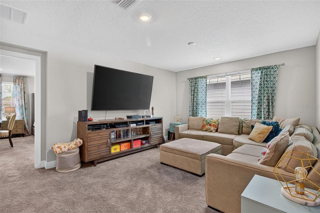 Active With Contract: $650,000 (4 beds, 2 baths, 2963 Square Feet)