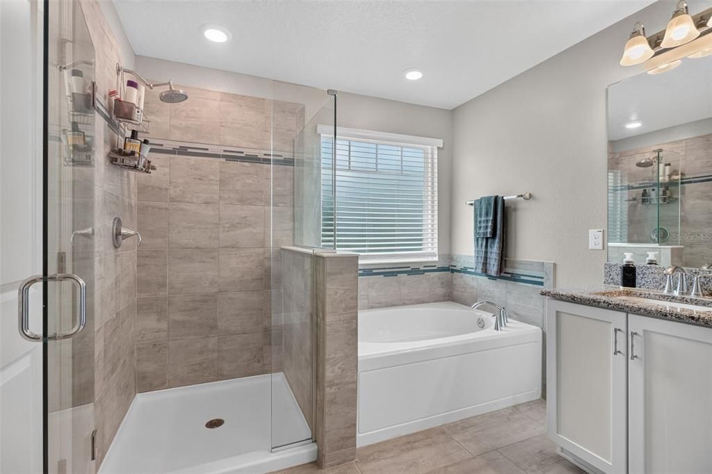 Active With Contract: $650,000 (4 beds, 2 baths, 2963 Square Feet)