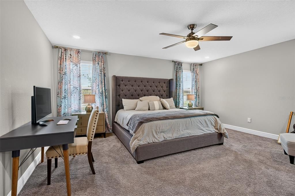 Active With Contract: $650,000 (4 beds, 2 baths, 2963 Square Feet)