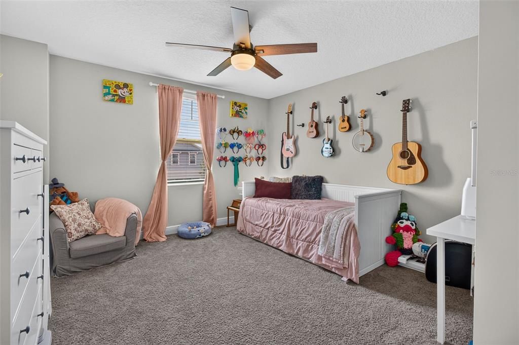 Active With Contract: $650,000 (4 beds, 2 baths, 2963 Square Feet)