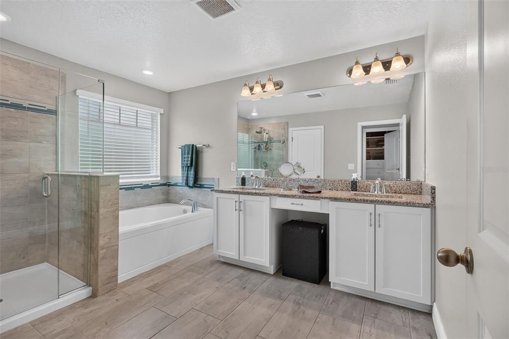 Active With Contract: $650,000 (4 beds, 2 baths, 2963 Square Feet)
