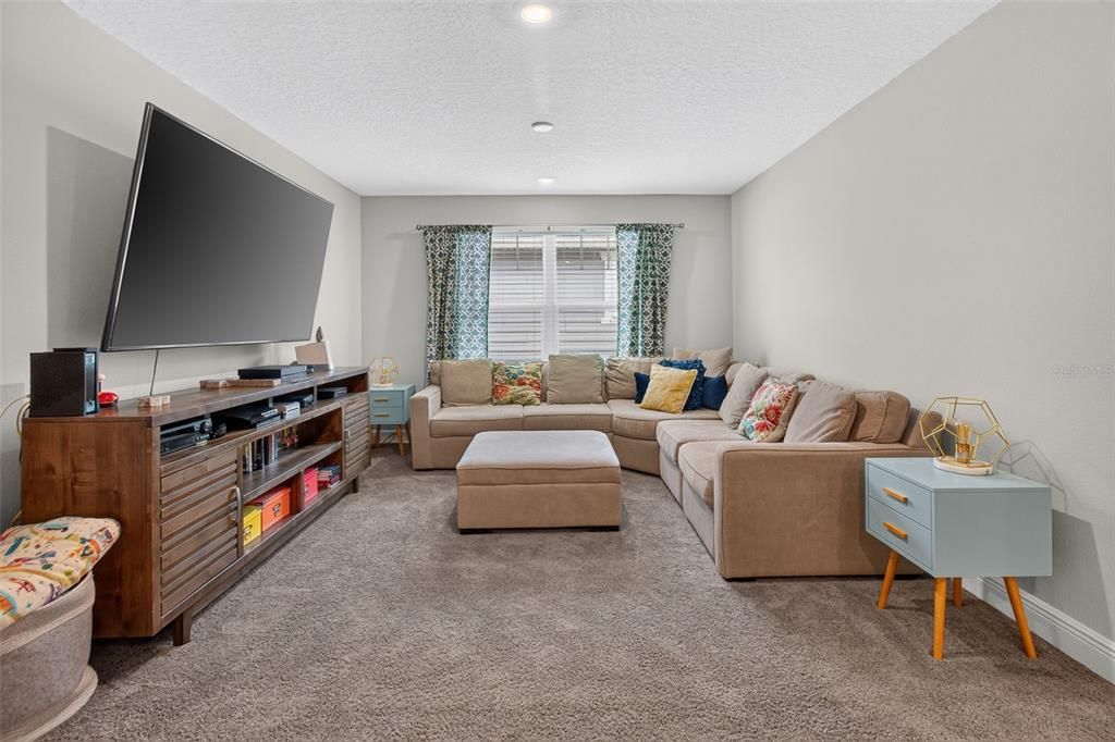 Active With Contract: $650,000 (4 beds, 2 baths, 2963 Square Feet)