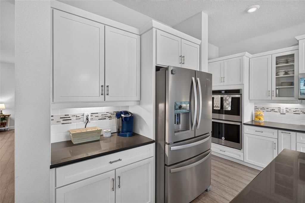 Active With Contract: $650,000 (4 beds, 2 baths, 2963 Square Feet)