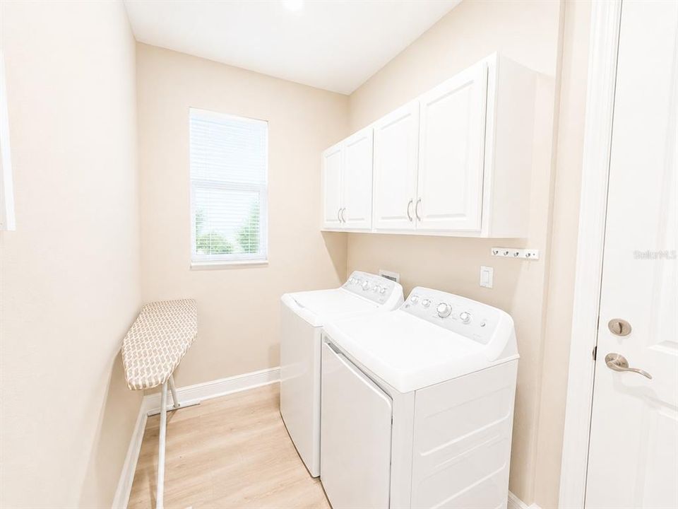 В аренду: $2,900 (2 спален, 2 ванн, 1516 Квадратных фут)