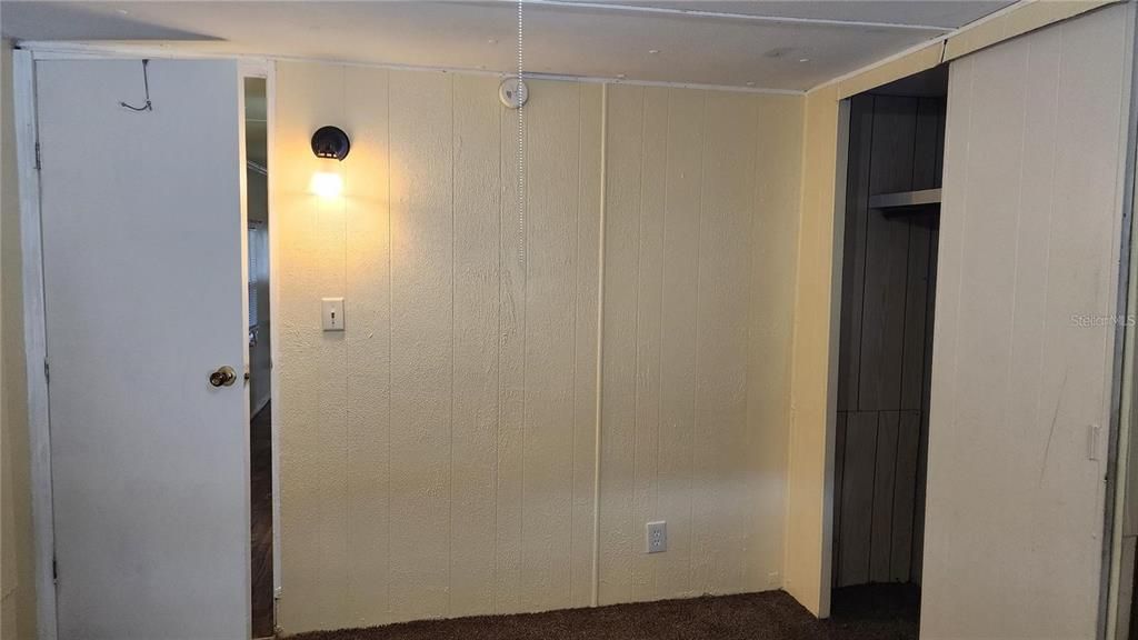 For Rent: $1,200 (3 beds, 1 baths, 672 Square Feet)