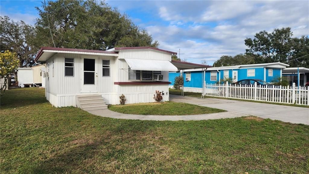 For Rent: $1,200 (3 beds, 1 baths, 672 Square Feet)