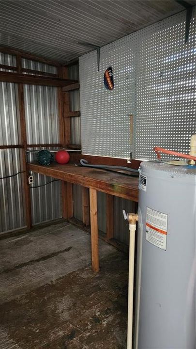 For Rent: $1,200 (3 beds, 1 baths, 672 Square Feet)