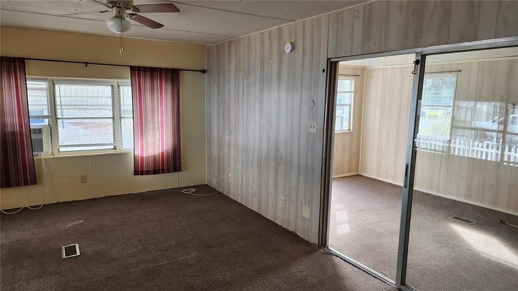 For Rent: $1,200 (3 beds, 1 baths, 672 Square Feet)
