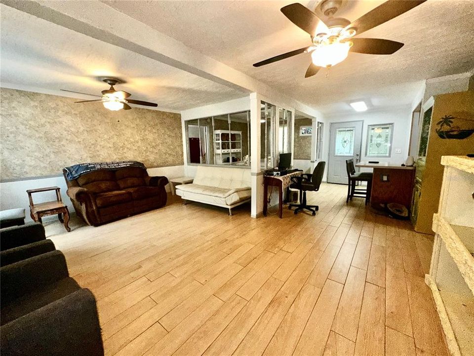 En Venta: $195,000 (2 camas, 1 baños, 798 Pies cuadrados)