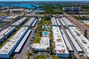 На продажу: $103,500 (2 спален, 1 ванн, 1010 Квадратных фут)