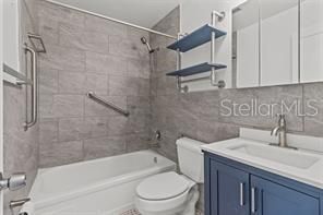 На продажу: $103,500 (2 спален, 1 ванн, 1010 Квадратных фут)