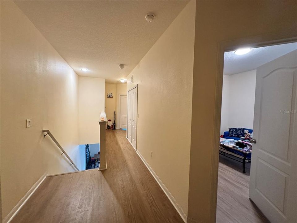 Activo con contrato: $2,450 (3 camas, 2 baños, 1540 Pies cuadrados)