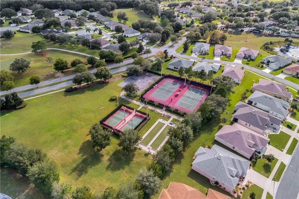 На продажу: $305,000 (2 спален, 2 ванн, 1649 Квадратных фут)