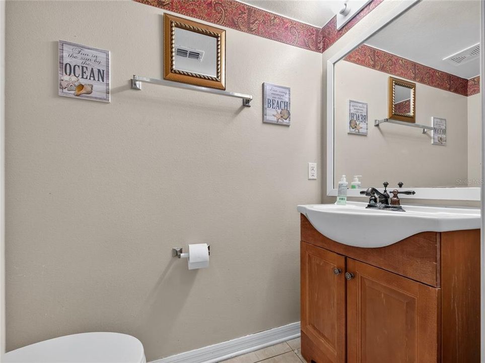 Active With Contract: $459,900 (4 beds, 2 baths, 2419 Square Feet)