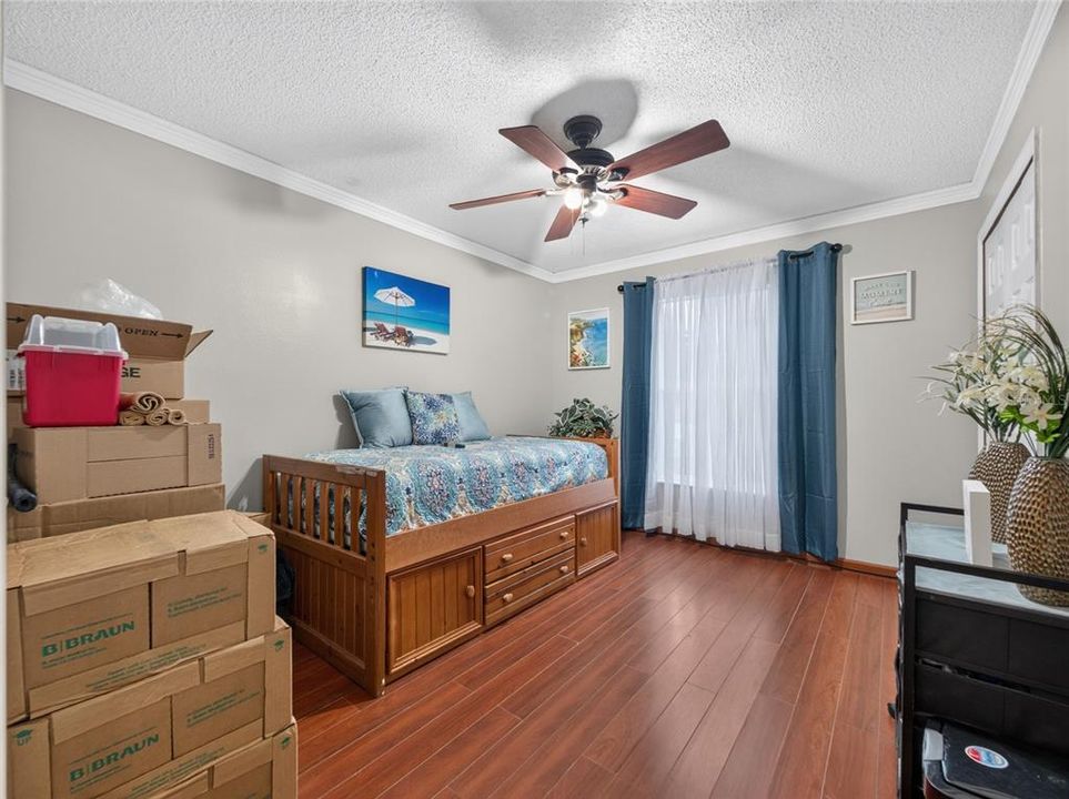 Active With Contract: $459,900 (4 beds, 2 baths, 2419 Square Feet)