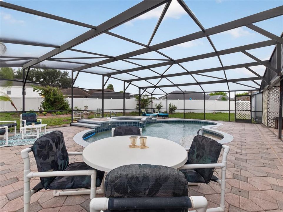 Active With Contract: $459,900 (4 beds, 2 baths, 2419 Square Feet)
