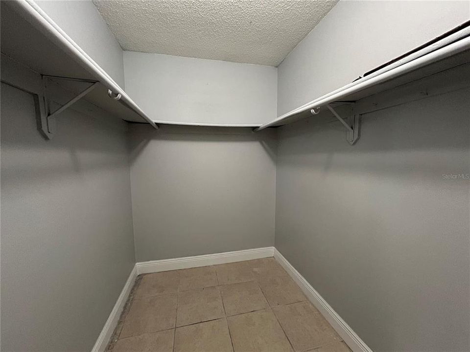 На продажу: $180,000 (3 спален, 2 ванн, 1179 Квадратных фут)