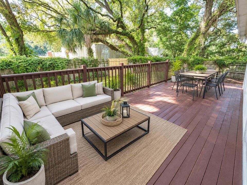 Active With Contract: $180,000 (3 beds, 2 baths, 1179 Square Feet)