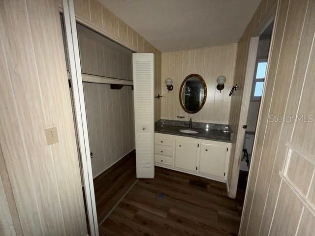 На продажу: $199,000 (2 спален, 2 ванн, 1296 Квадратных фут)