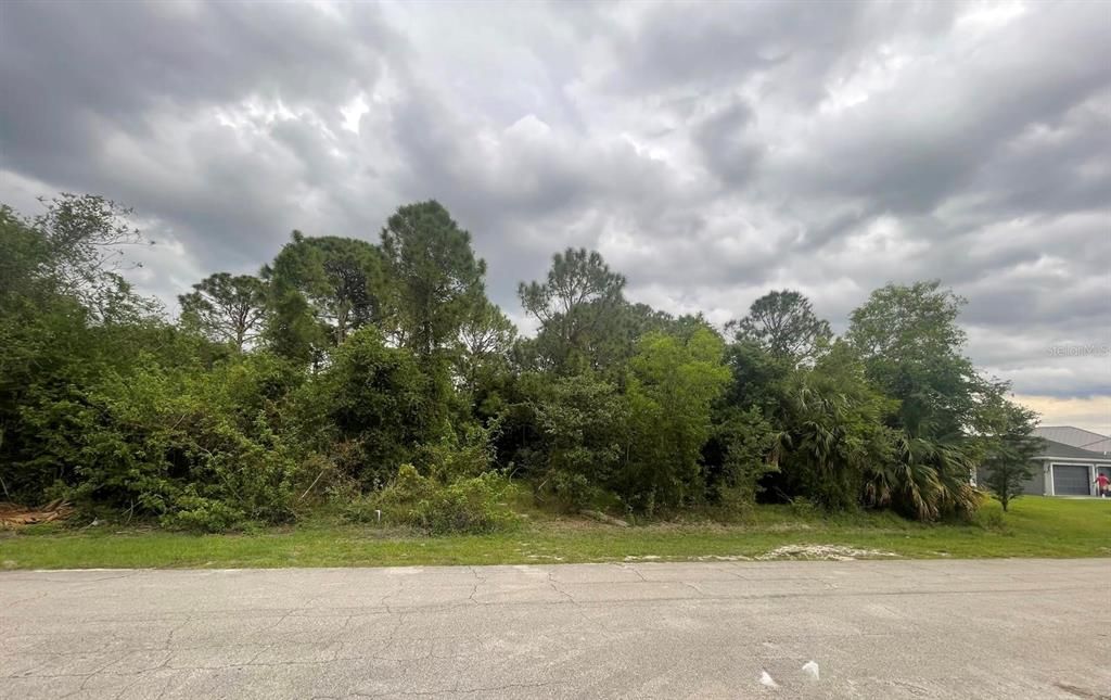 En Venta: $179,999 (0.30 acres)