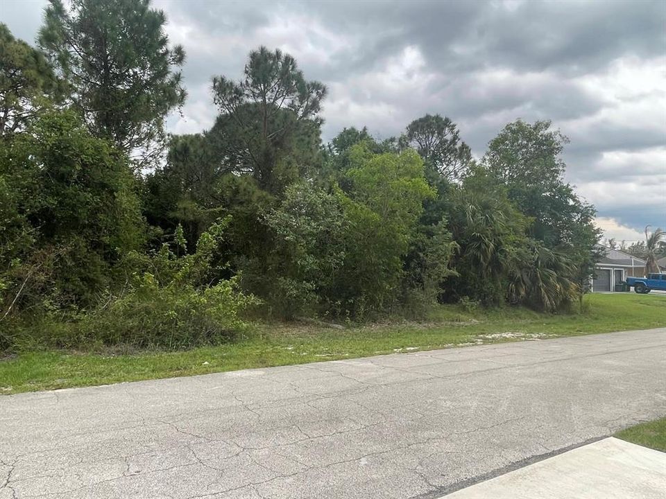 En Venta: $179,999 (0.30 acres)