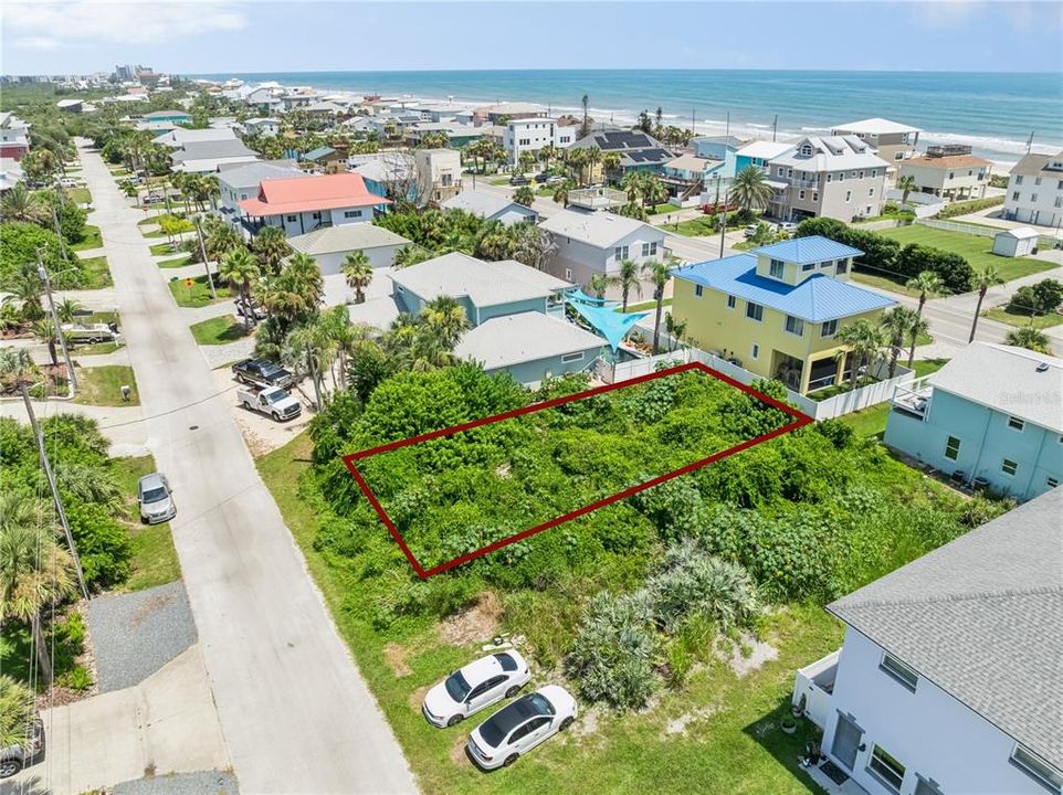 待售: $315,000 (0.11 acres)