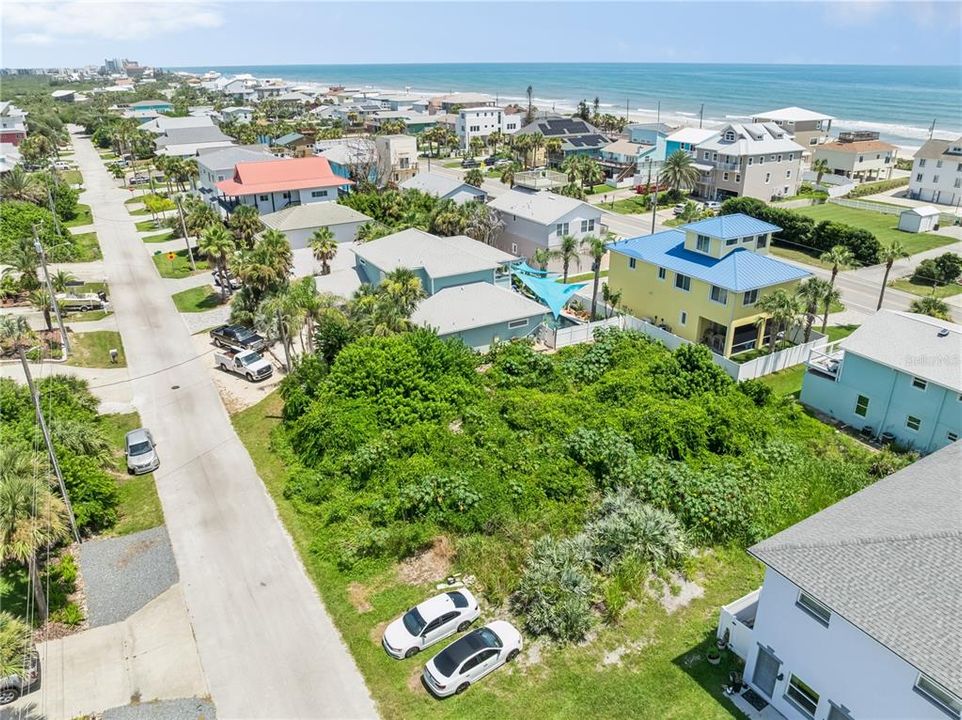 待售: $315,000 (0.11 acres)