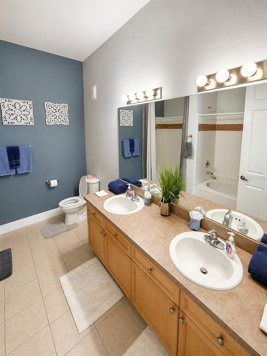 В аренду: $2,200 (2 спален, 2 ванн, 1276 Квадратных фут)