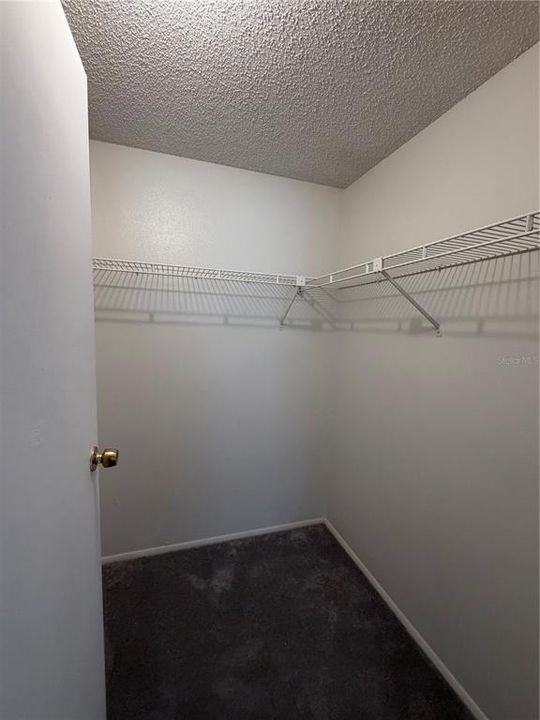 В аренду: $1,600 (2 спален, 2 ванн, 947 Квадратных фут)