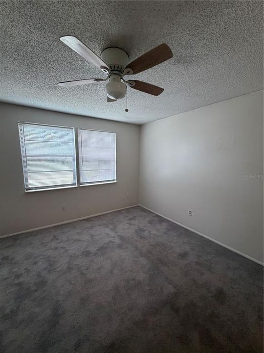 В аренду: $1,600 (2 спален, 2 ванн, 947 Квадратных фут)