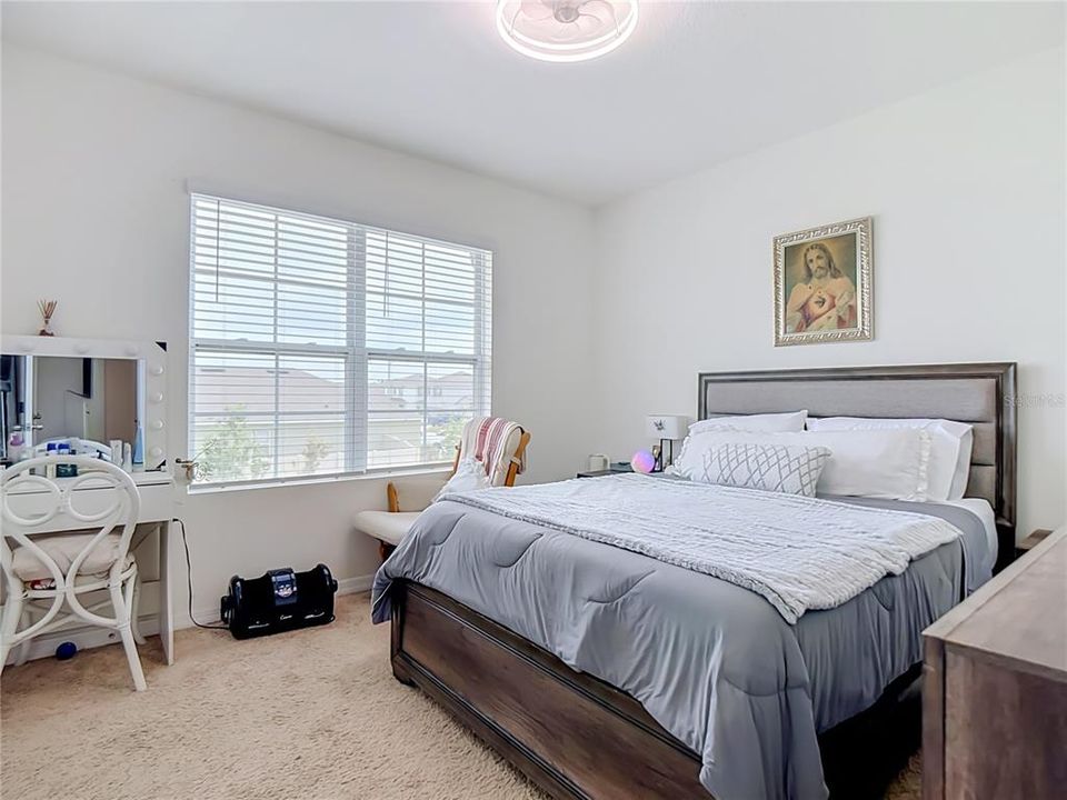 En Venta: $385,000 (5 camas, 3 baños, 2577 Pies cuadrados)