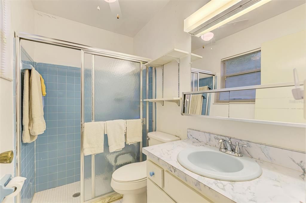 For Sale: $239,000 (2 beds, 2 baths, 1176 Square Feet)