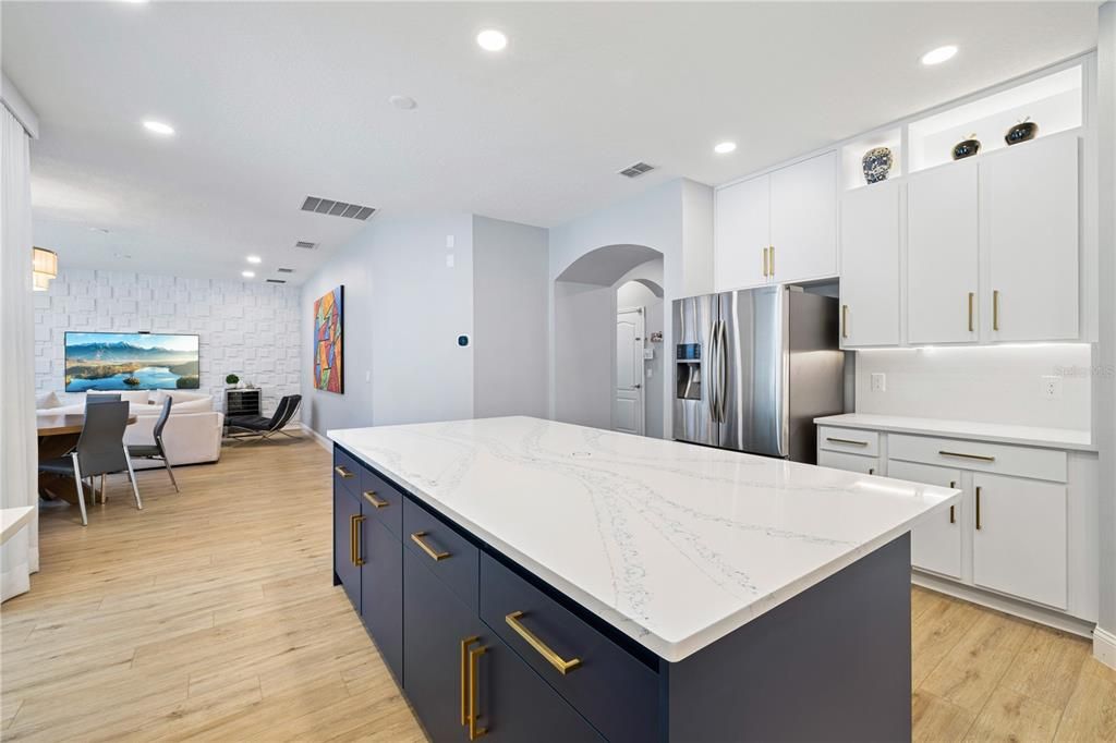 For Sale: $810,000 (5 beds, 4 baths, 3438 Square Feet)