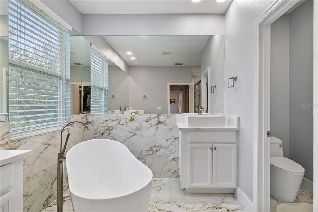 For Sale: $810,000 (5 beds, 4 baths, 3438 Square Feet)
