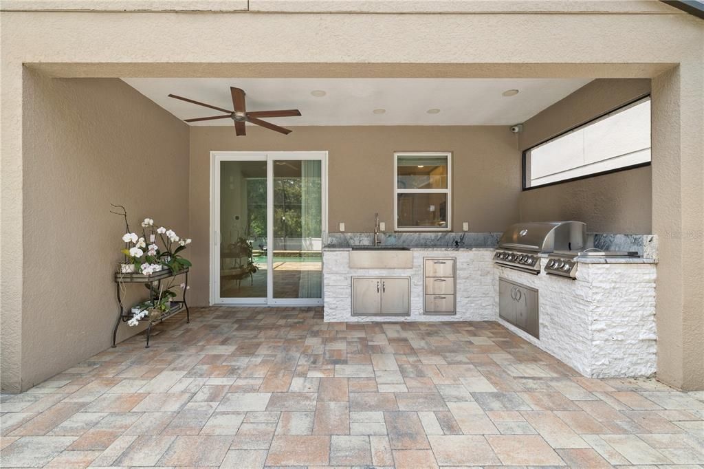 For Sale: $810,000 (5 beds, 4 baths, 3438 Square Feet)