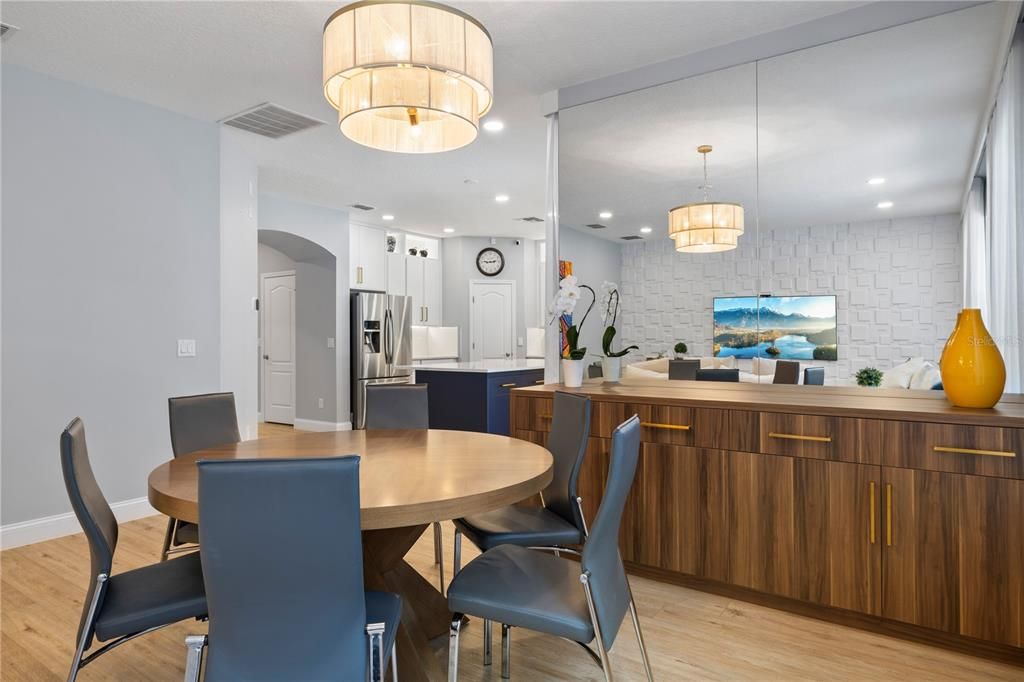 For Sale: $810,000 (5 beds, 4 baths, 3438 Square Feet)