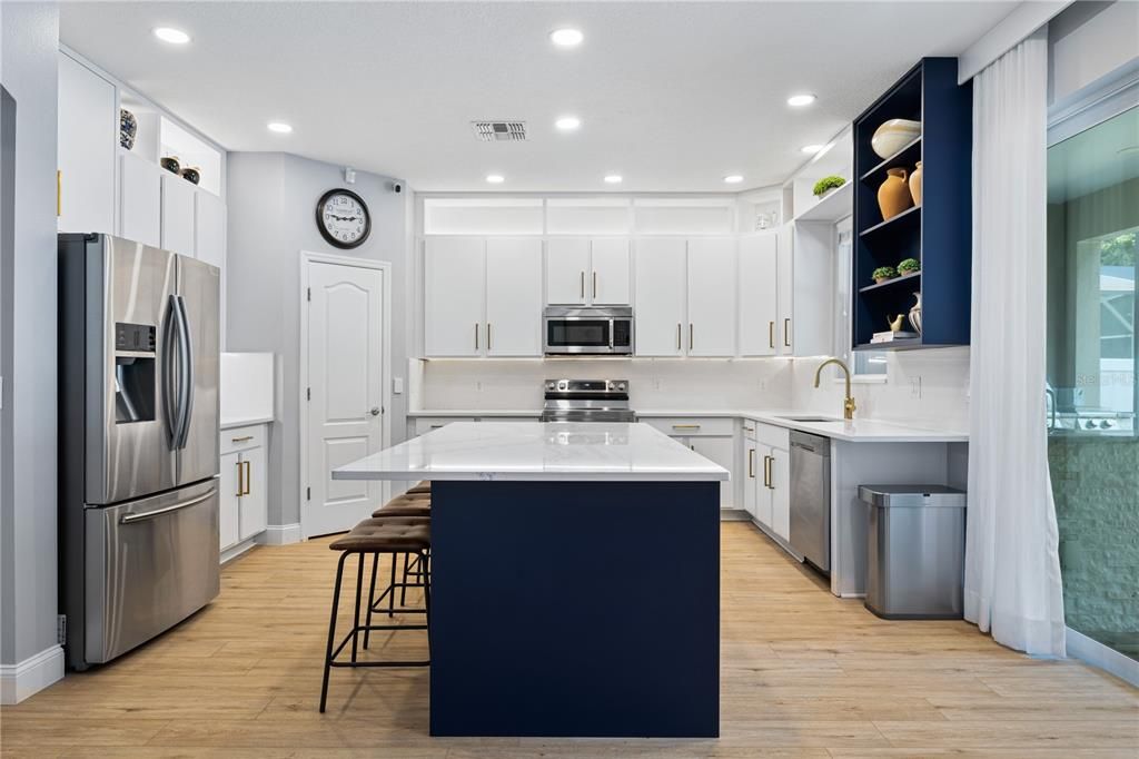 For Sale: $810,000 (5 beds, 4 baths, 3438 Square Feet)