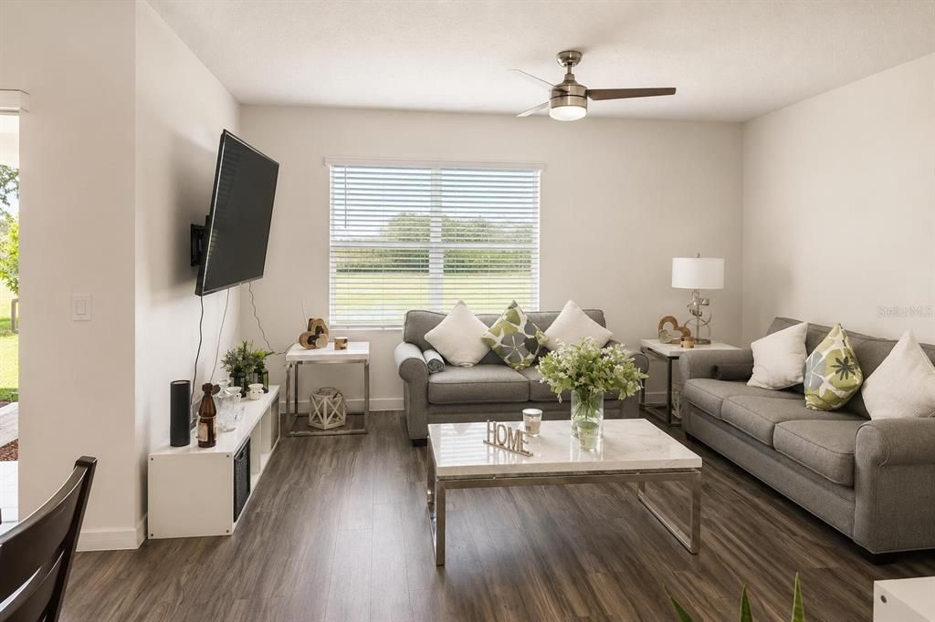 For Rent: $2,499 (4 beds, 2 baths, 1846 Square Feet)