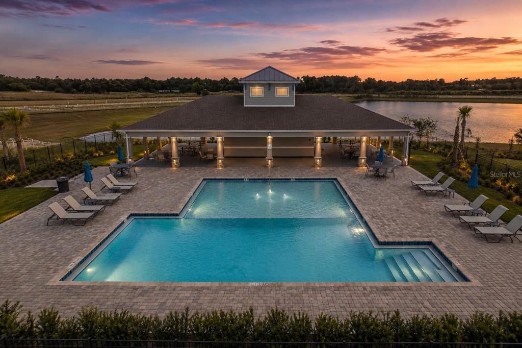 For Rent: $2,499 (4 beds, 2 baths, 1846 Square Feet)