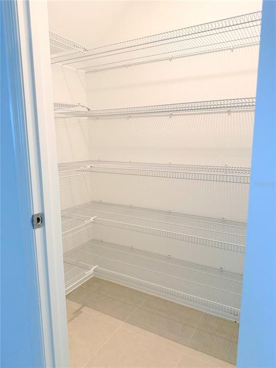 В аренду: $2,200 (3 спален, 2 ванн, 1760 Квадратных фут)