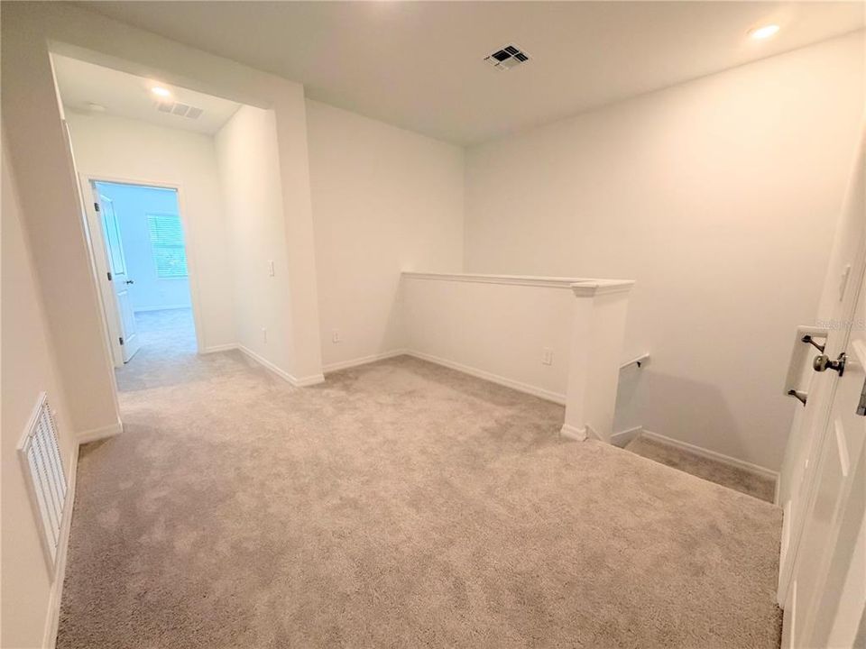 В аренду: $2,200 (3 спален, 2 ванн, 1760 Квадратных фут)