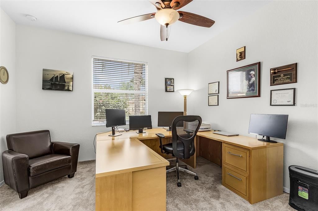 Activo con contrato: $580,000 (4 camas, 3 baños, 2032 Pies cuadrados)