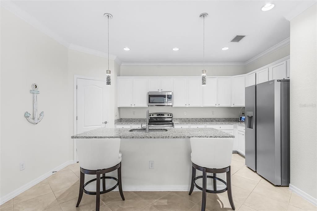 Activo con contrato: $580,000 (4 camas, 3 baños, 2032 Pies cuadrados)
