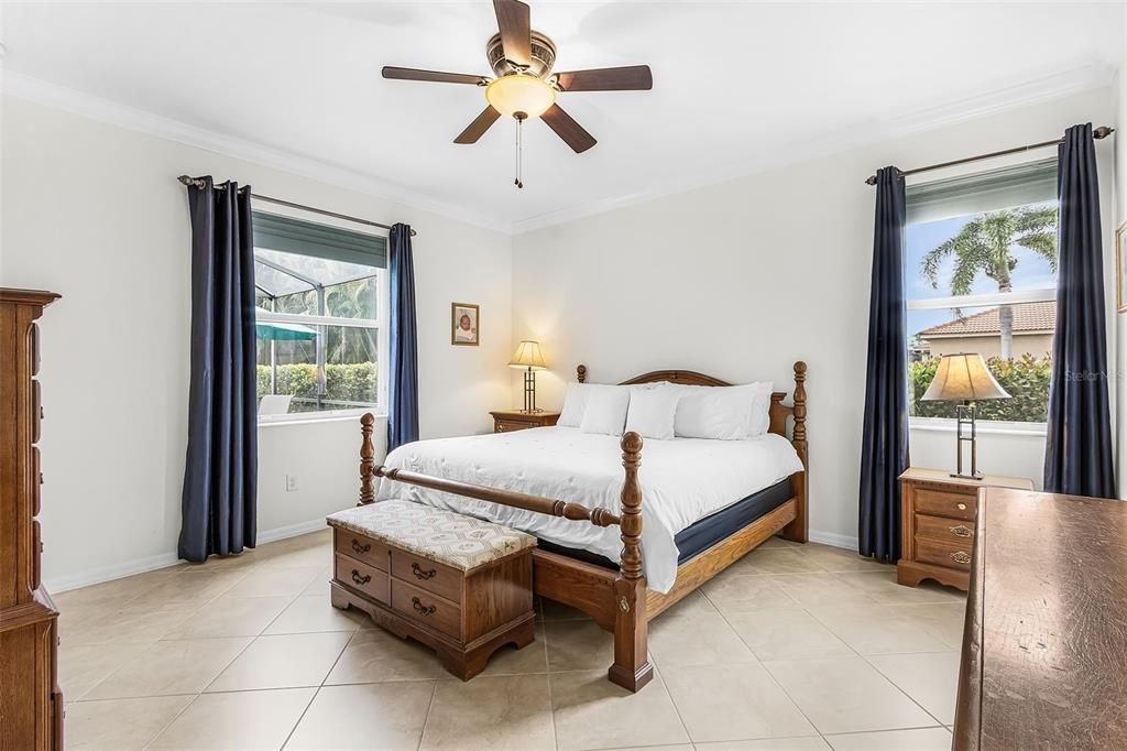 Activo con contrato: $580,000 (4 camas, 3 baños, 2032 Pies cuadrados)