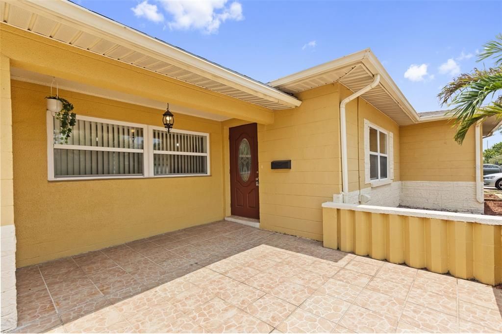 For Sale: $400,000 (3 beds, 1 baths, 1273 Square Feet)