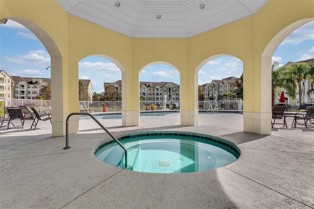 На продажу: $229,000 (3 спален, 2 ванн, 1402 Квадратных фут)